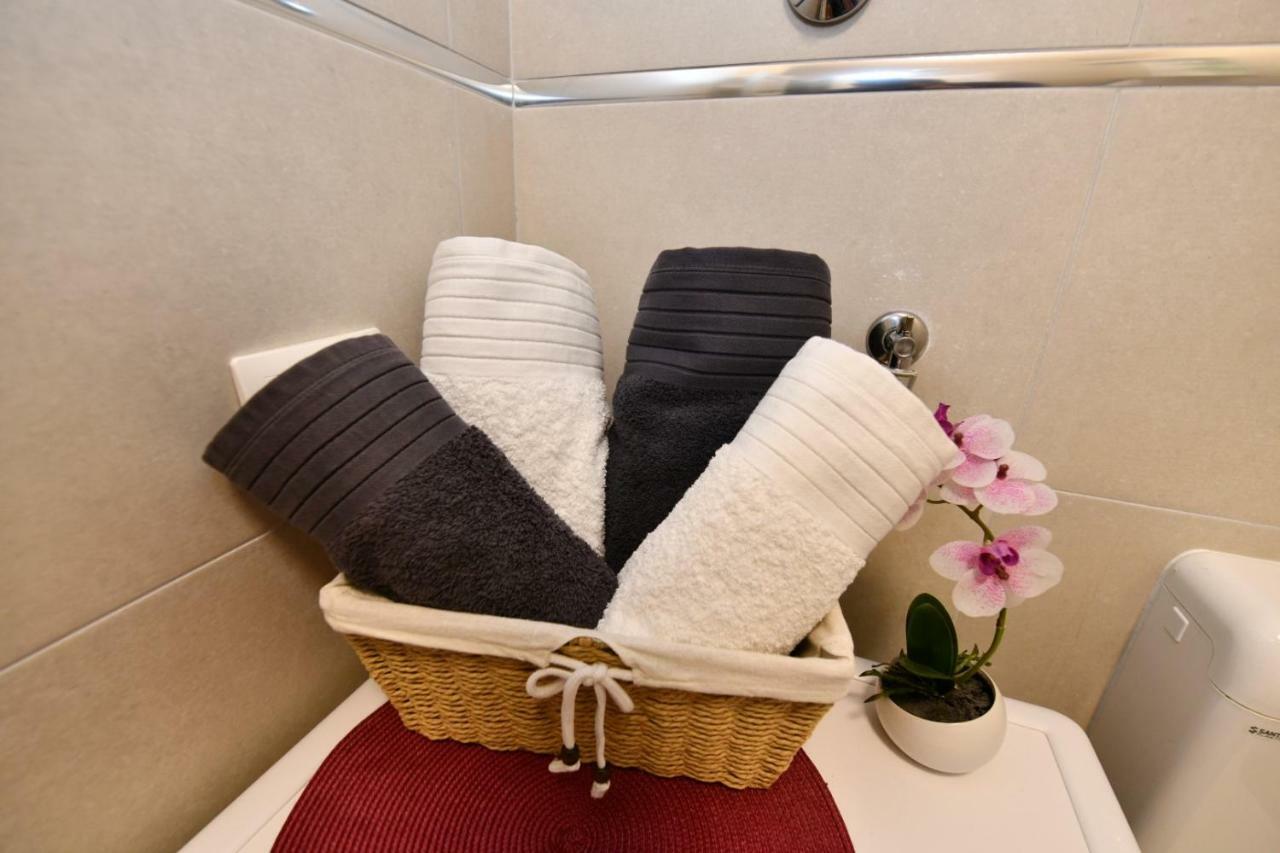 Apartment Cecilija Sinj Εξωτερικό φωτογραφία